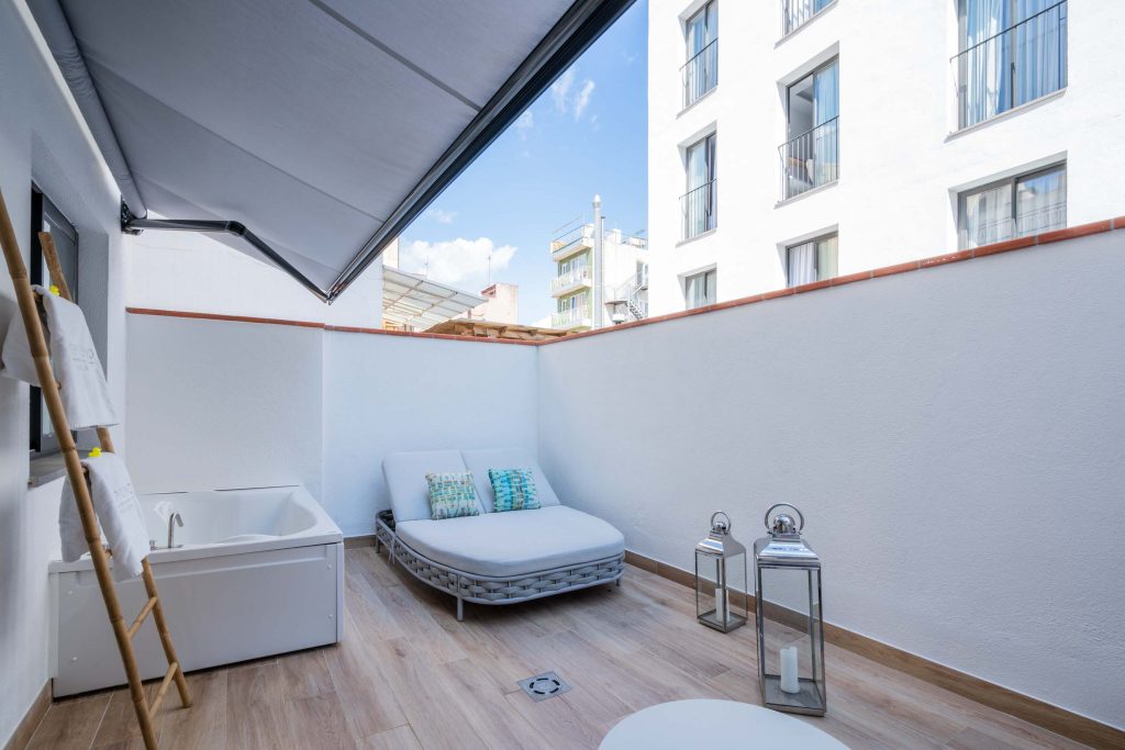 Suite Terraza Jacuzzi Exterior 8
