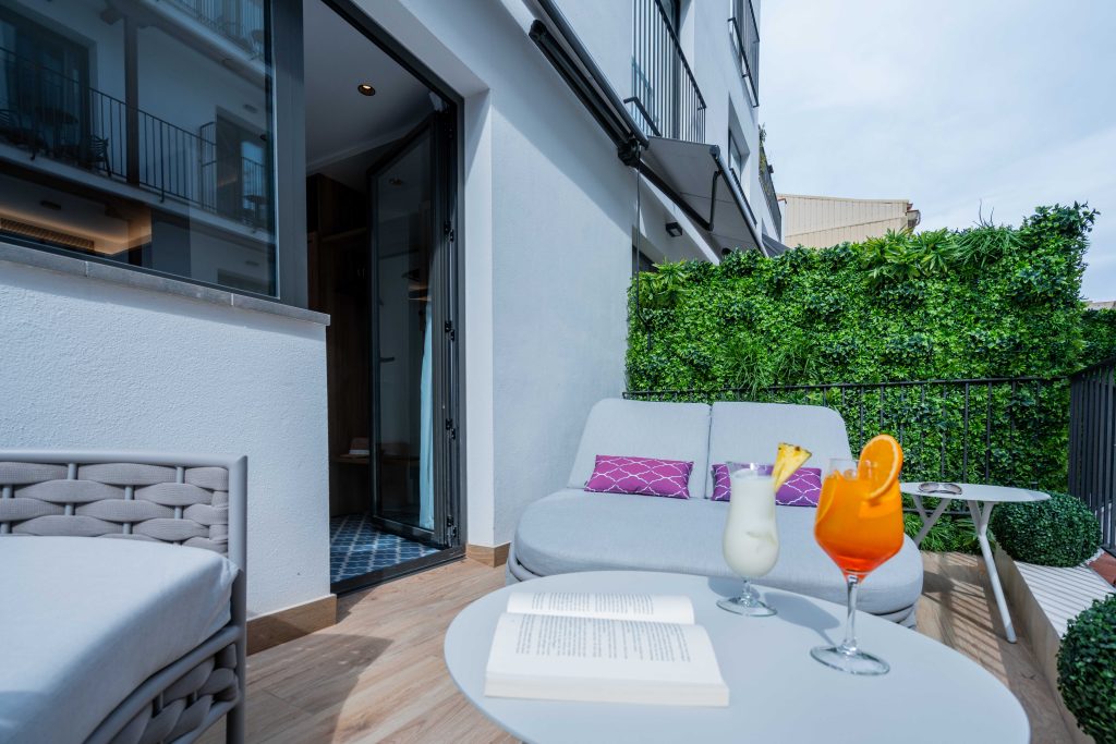 Premium Terraza Jacuzzi Interior 4