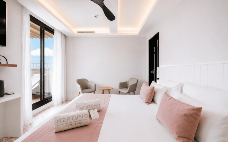 Habitación Premium Terraza Jacuzzi Exterior Neptuno Hotel & Spa Calella