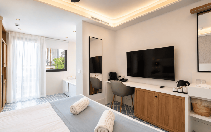 Habitación Premium Terraza Jacuzzi Interior Neptuno Hotel & Spa Calella