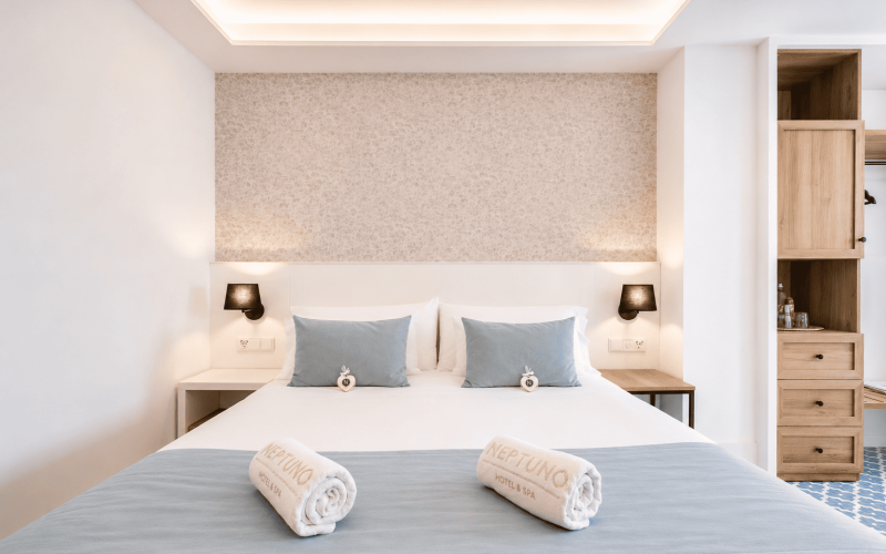 Habitación Premium Terraza Jacuzzi Interior Neptuno Hotel & Spa Calella