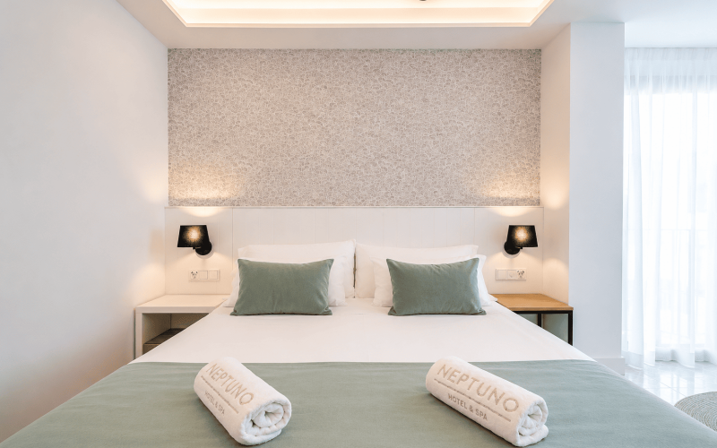 Habitación Privilege Terraza Jacuzzi Exterior Neptuno Hotel & Spa Calella