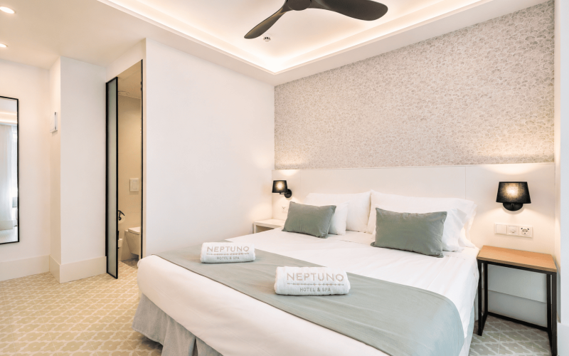 Habitación Privilege Terraza Jacuzzi Exterior Neptuno Hotel & Spa Calella