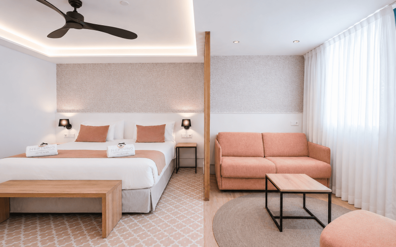 Habitación Suite Terraza Jacuzzi Exterior Neptuno Hotel & Spa Calella
