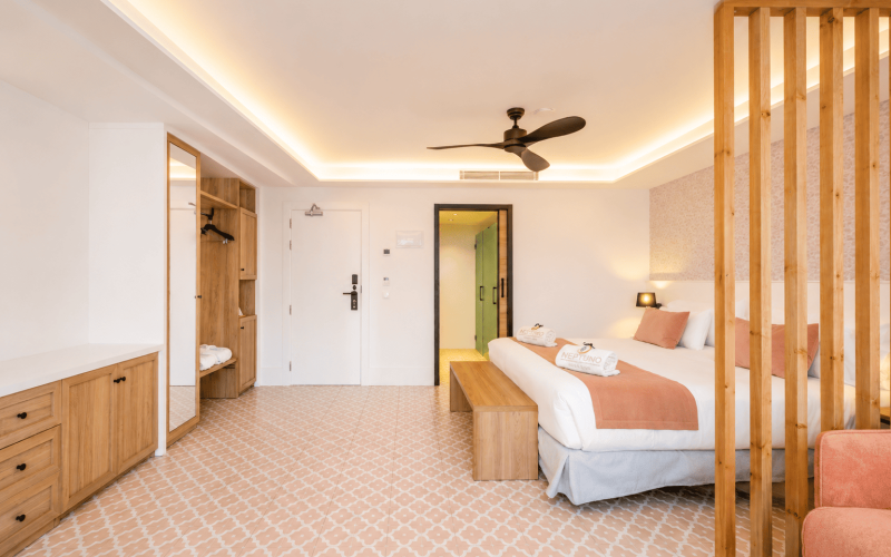 Habitación Suite Terraza Jacuzzi Exterior Neptuno Hotel & Spa Calella